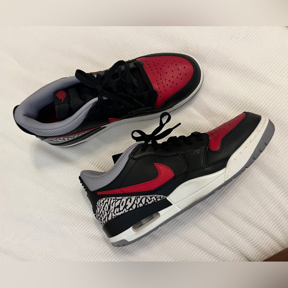 Nike Jordan 312 Low - Red and Black